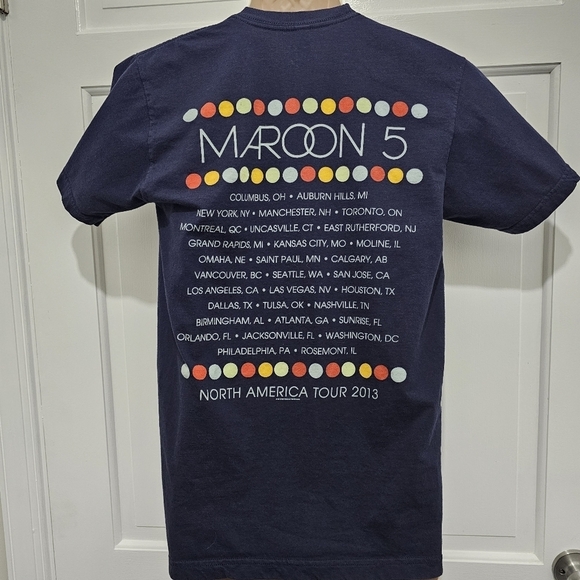 Maroon 5 North America Tour 2013 Short Sleeve Graphic TShirt Size M - Picture 4 of 8